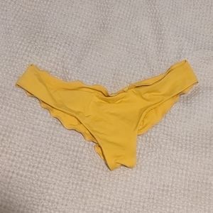 B+A Kiki the Killer in Saffron